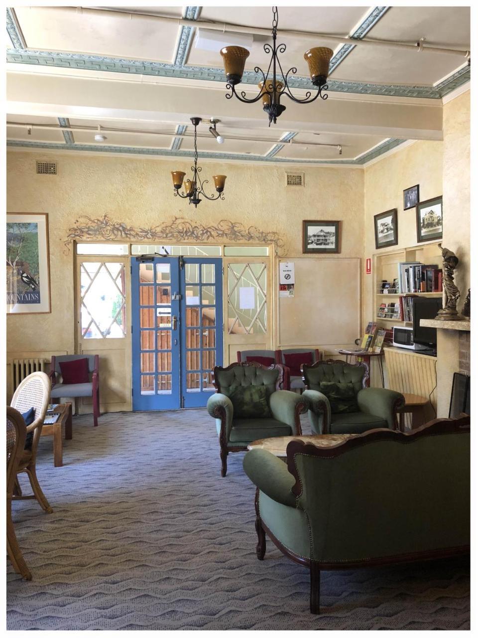 The Clarendon Motel 3*