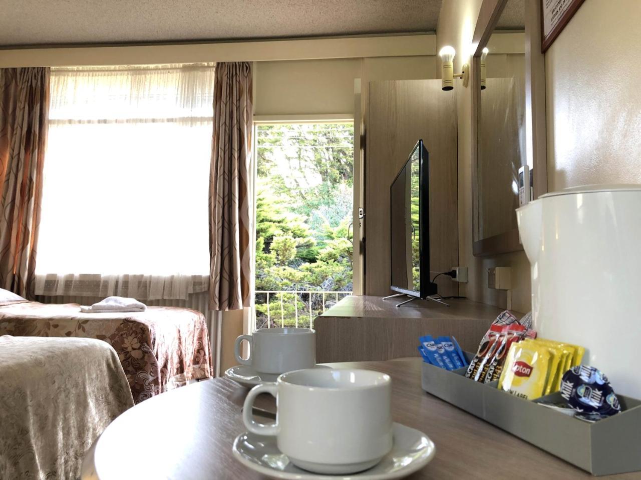 The Clarendon Motel 3*